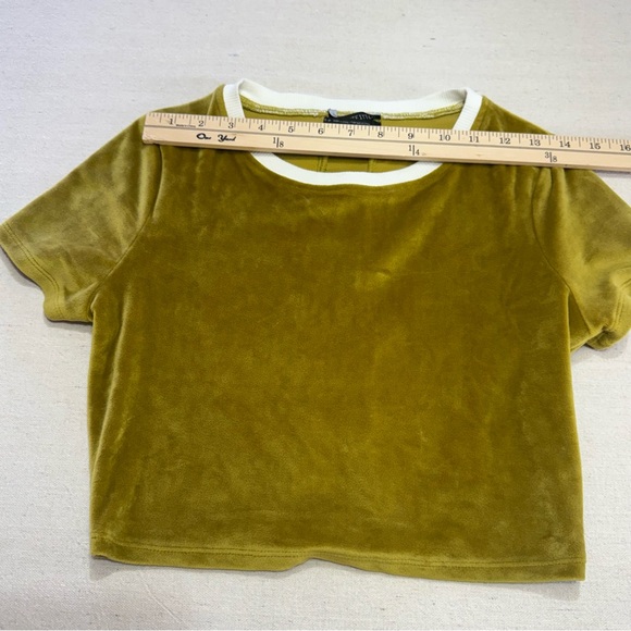 Urban Outfitters Olive Green Velvet Crop Top with White Trim - Size S/P - Picture 12 of 15